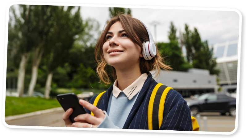 Student listening to an audiobook on the ePlatform app